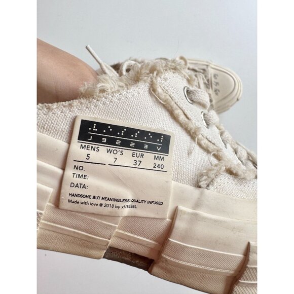 xVESSEL G.O.P. White Frayed Canvas "Peace By Piece" Slip On Sneakers, Size 37 - Picture 4 of 16